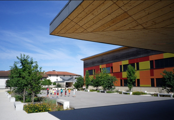 Photo des aménagements de la cour